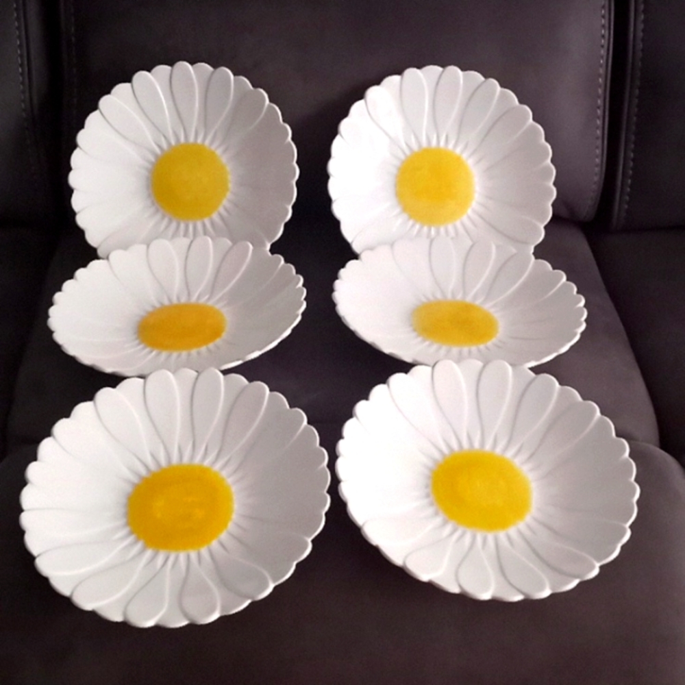 VINTAGES  GIEN FRANCE  ACCESSORIES PLATES DAISY FLOWERS PORCELAIN LOT OFF 6 NEW
